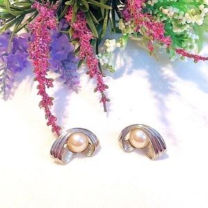🌸Vintage Silver & Pearl Clip Earrings 🌸